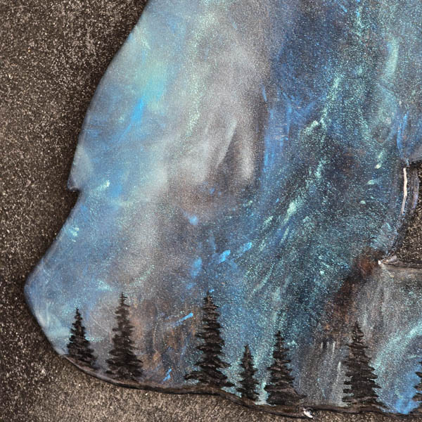 Wolfsruf3 Resinkunstwerk Wolfsruf – Wolf unter Polarlichtern, magische Kunst mit Nordlicht und mystischer Stimmung.